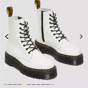 Dr Martens - Jadon white mens size 10 or women size 11